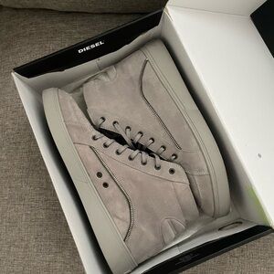 Diesel Men's Suede Gray High-Tops